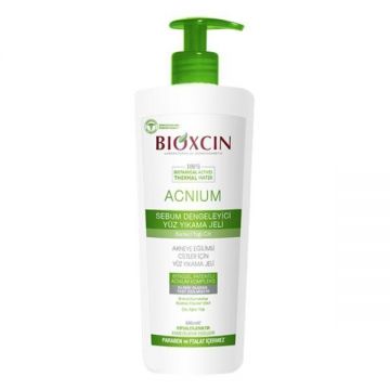 Gel de Curatare facială pentru acnee si demachiere Bioxcin Acnium 500 ml