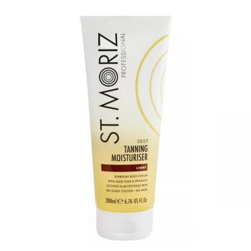 Lotiune Autobronzanta Hidratanta - St.Moriz Professional Daily Tanning Moisturiser, 200 ml